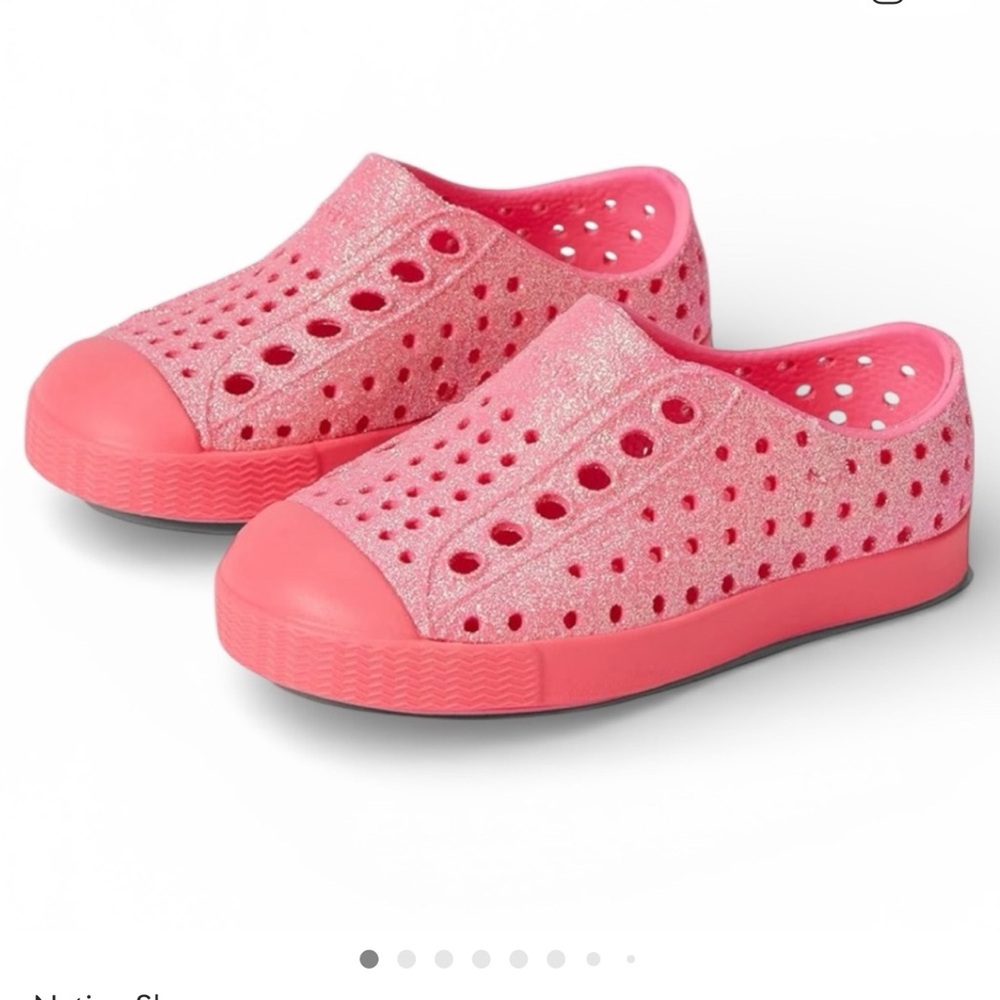 Native Jefferson Bling Kids Slip-On Shoes in Pink Glitter